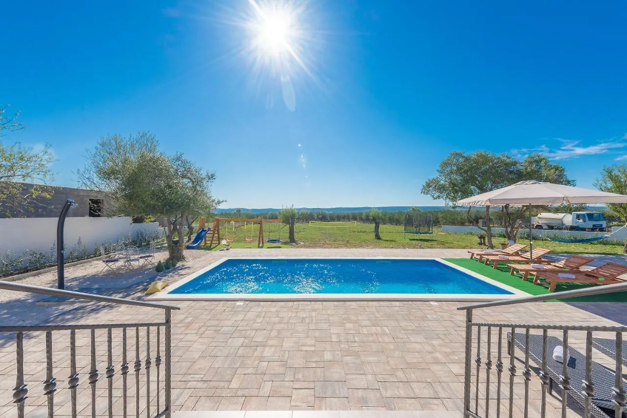 Experience Only The Best - House Kamber Biograd Na Moru Holiday home