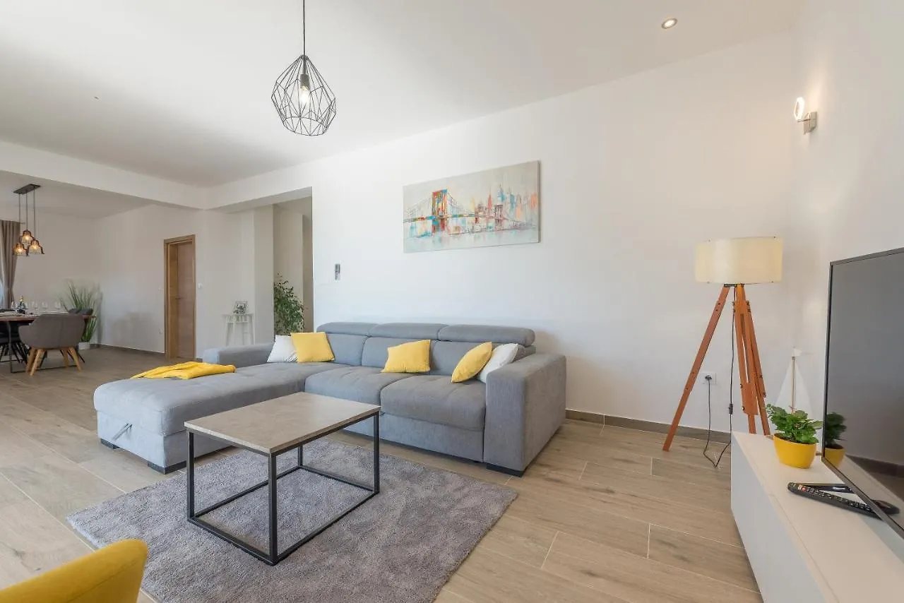 Experience Only The Best - House Kamber Biograd Na Moru